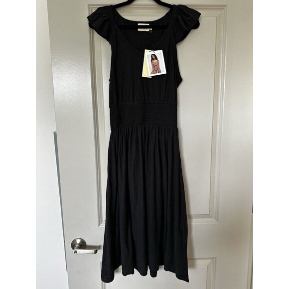 Nation LTD Dresses & Skirts - Nation LTD NWT Black Midi Dress Smocked Cap Sleeve V Neck Black Size Medium